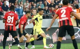 MUHTEMEL 11’LER! Fenerbahçe-Trabzonspor maçı bu akşam saat kaçta hangi kanalda? FB-TS maçı şifresiz kanalda mı?