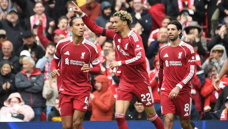 Liverpool, Everton karşısında farklı bir galibiyet elde etti!