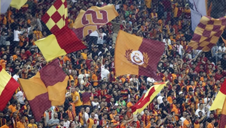 Galatasaray’ın Yıldız Futbolcusu Takımından Ayrılmaya Hazırlanıyor!