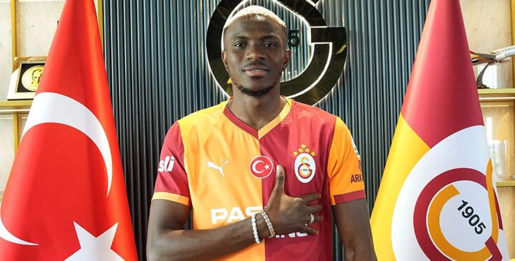 Victor Osimhen İçin Ayrılık Sinyali: Yeni Adresini Hocası Duyurdu